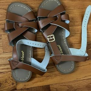 Sandals size 6